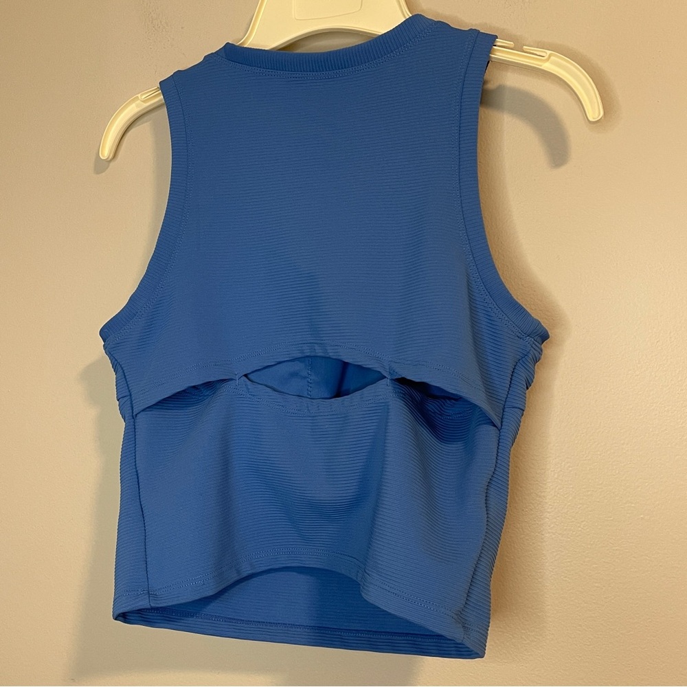 Move Theology Blue Tank Top with Open Back Size L - Picture 2 of 4